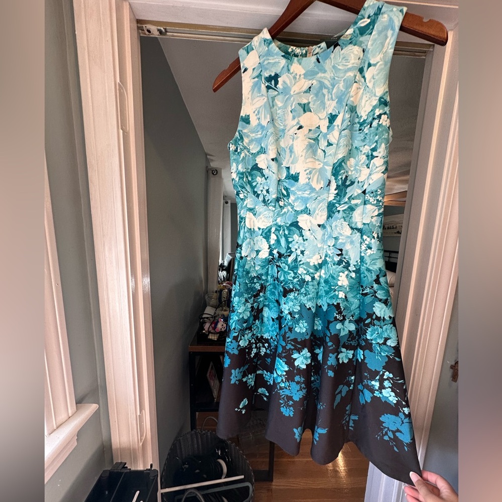 Gabby Skye Blue & White Floral Dress - Size 4
